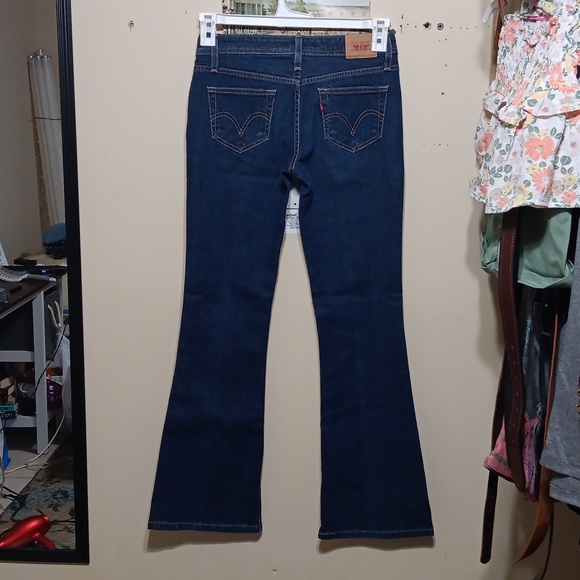 Jeans - Picture 2 of 3